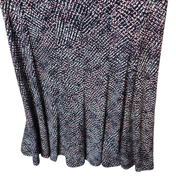 Roz&Ali Stretchy Midlength black pink flared dress - Picture 3 of 8